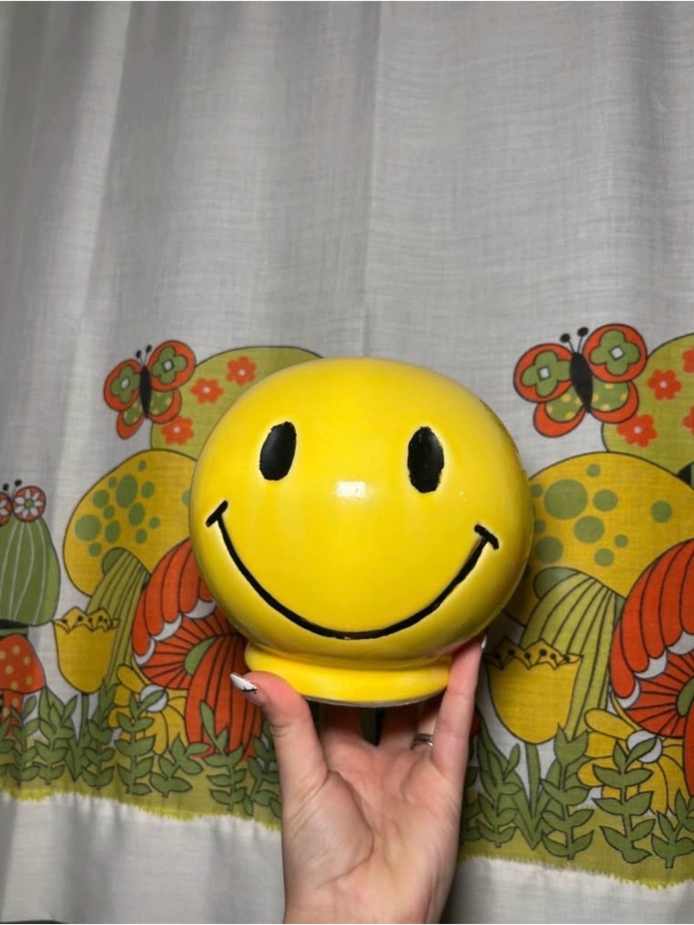 Vintage Yellow Smiley Face Ceramic Accent Piggy Bank - Classic Happy Design